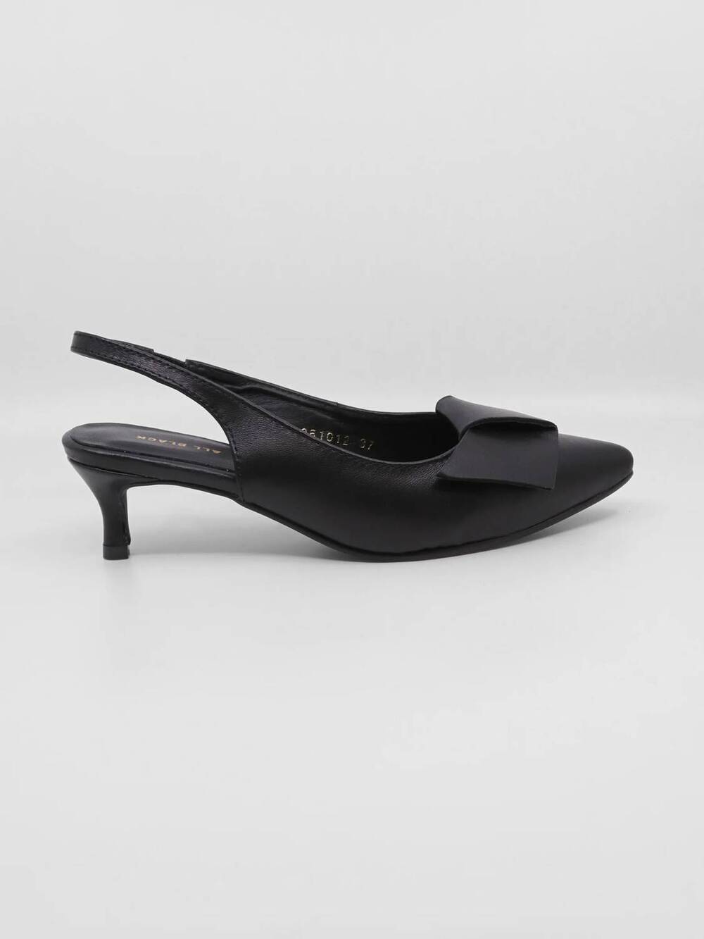 NEW ALL BLACK women's flatbow kitten slingback heel in black